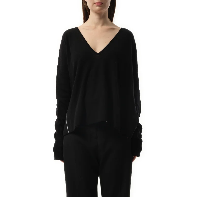 Double-sided V Neckline Sweater in Black