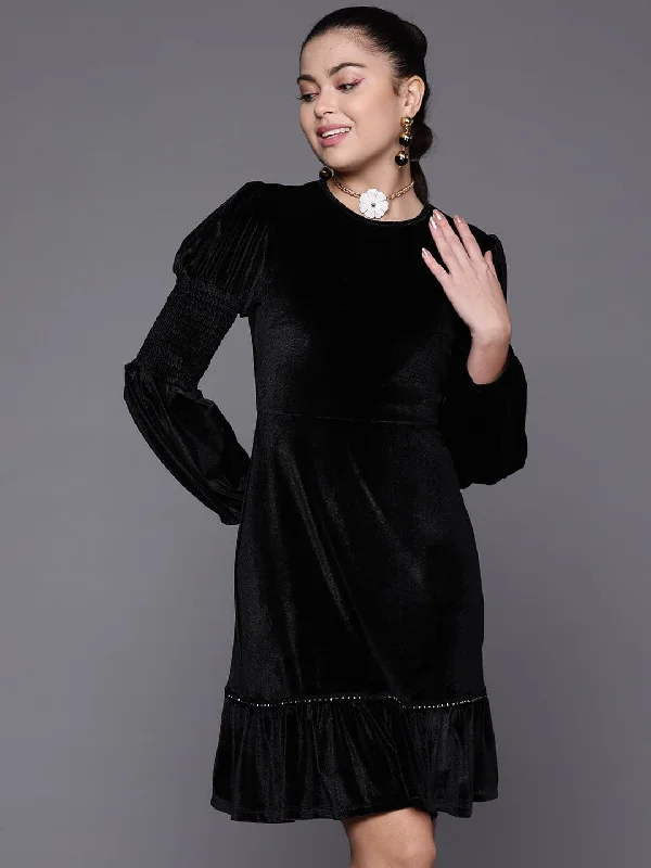 Dresses for farmers market-Women Black Velvet Frill Hem Dress